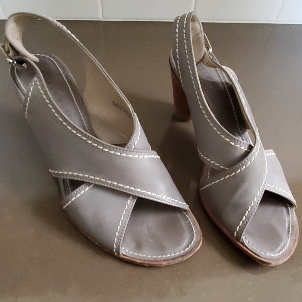 Shoes - Picture 3 of 4